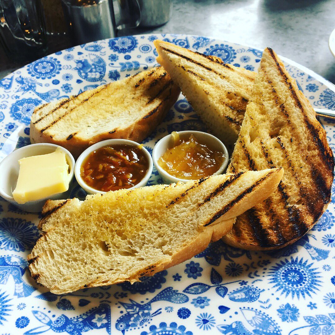 weefoodtaster's tweet photo. Firetoast in dishoom! The only way to eat toast #dishoom #edinburgh #toast https://t.co/Wmqm07H2RM
