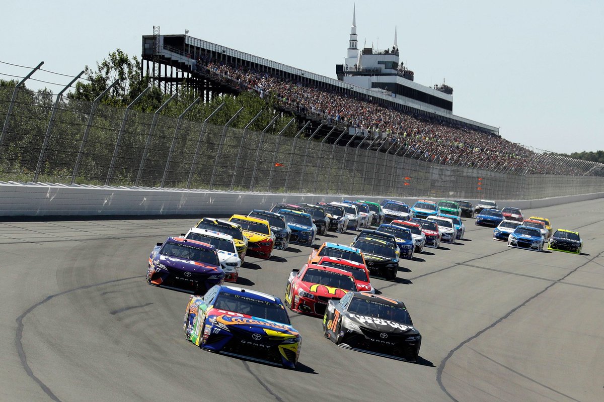 bashmakov_vl's tweet photo. Гонка Pocono 400, 14-й этап сезона 2018 года высшей лиги NASCAR будет в прямом эфире! 

Начало трансляции в воскресенье в 20:55 Мск на телеканале "Матч!Арена"! https://t.co/RvWa3U369M