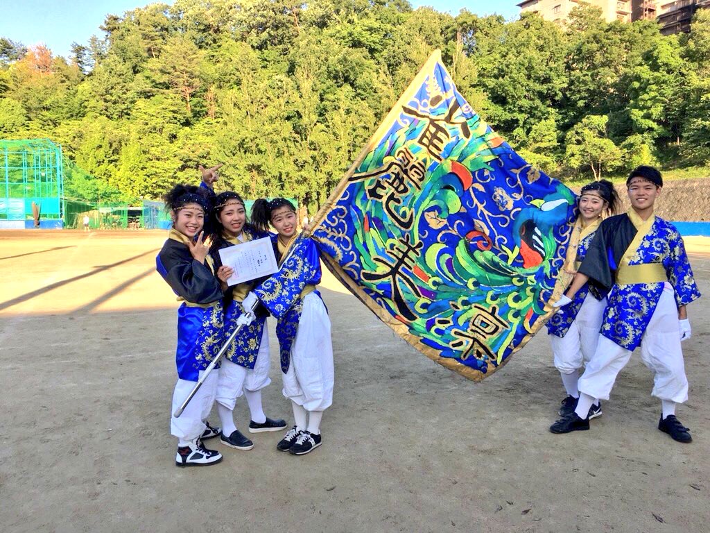 boc_30s's tweet photo. 最後の体育祭☀️
応援の部、青団優勝🏅🏆🥇
この最高の衣装で最高の団旗で最高のメンバーで最高の団の副団長できてほんまに最高に楽しかった😂😘

みんな約1ヶ月半ありがとう！！！ https://t.co/fYVWryEzGz