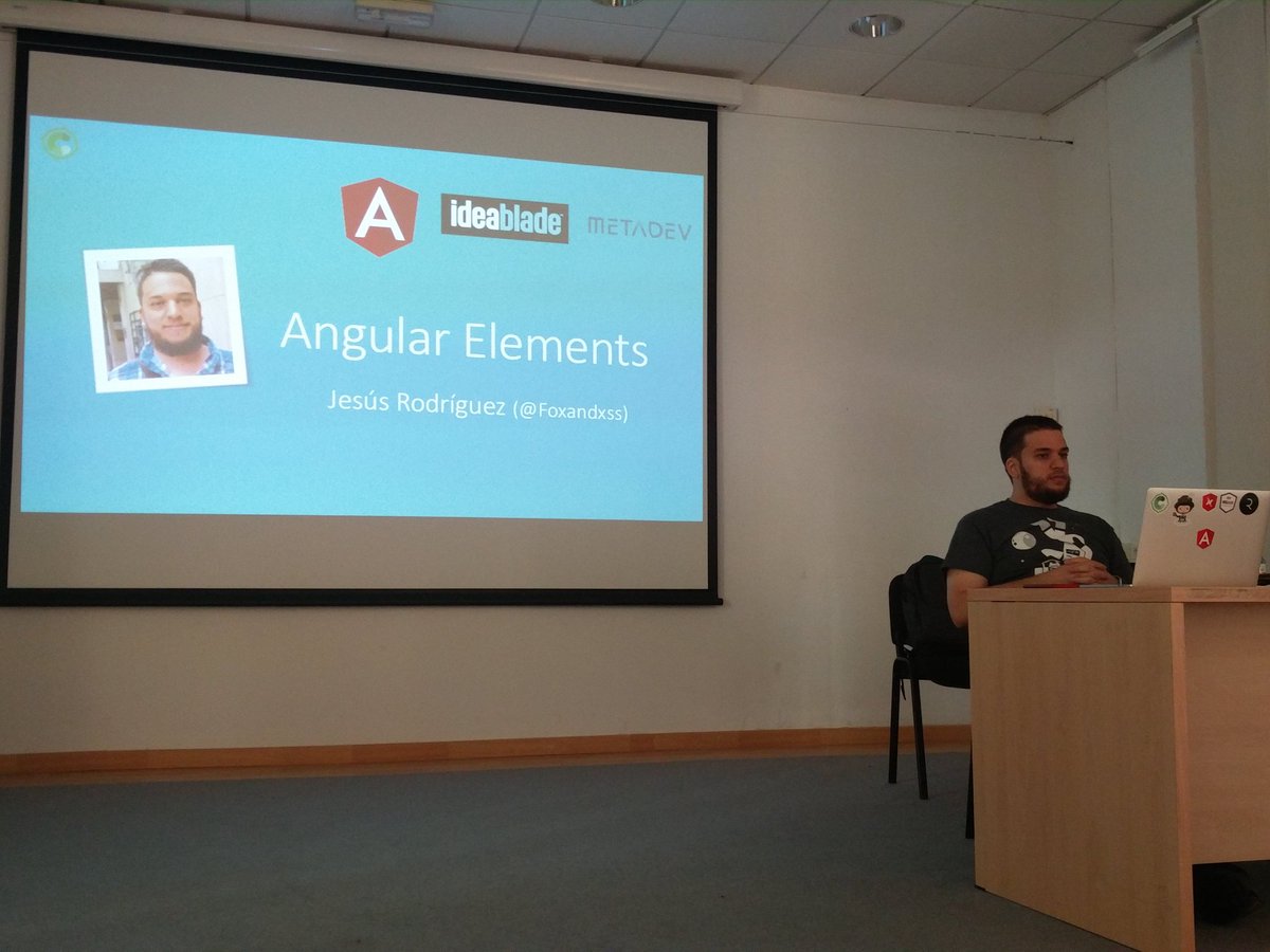 pmolinam's tweet image. #opensouthcode Más madera de Web components @Foxandxss Angular Elements