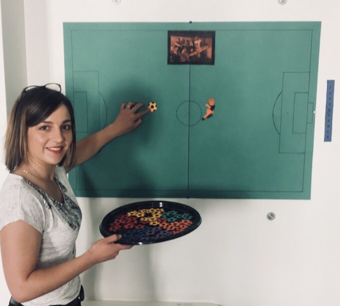 estelle_page's tweet photo. La TEAM Bourgoin Château a pris le départ pour la Coupe du Monde 2018 ! Chaque ballon posé = un client protégé 😀 #moij’assure #pretpourassurer @CreditAgricole @ca_centrest https://t.co/9N97Srh0nz