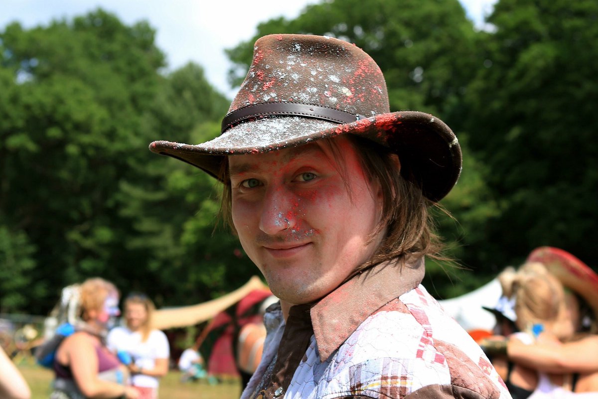 Today it is Jape’s birthday. The man who was inspired to set up Phone Credit for Refugees. Happy Birthday Boss! #inspirational #weareallconnected #topup