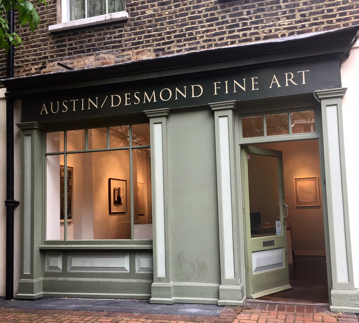 AustinDesmond's tweet photo. We are open today (Saturday 2nd June) until 2.30pm #austindesmondfineart https://t.co/Fpar0AFZts