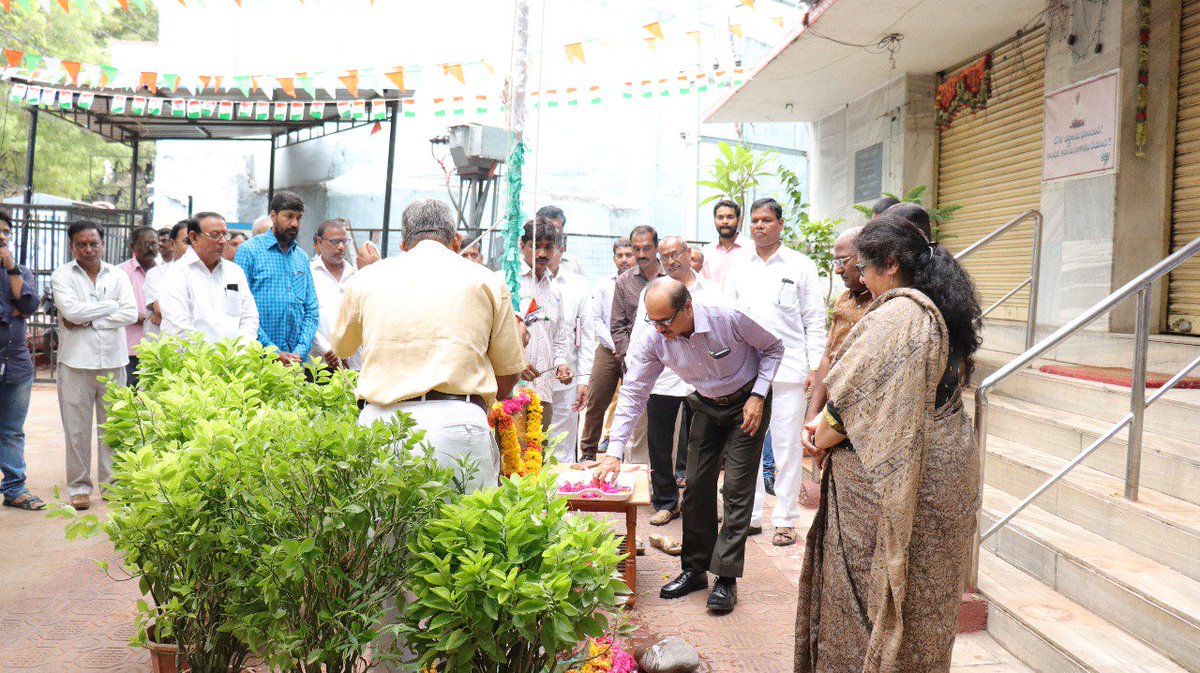 tscohandlooms's tweet photo. 4th Year Telangana Formation Day in TSCO https://t.co/OyTWxGLLuM