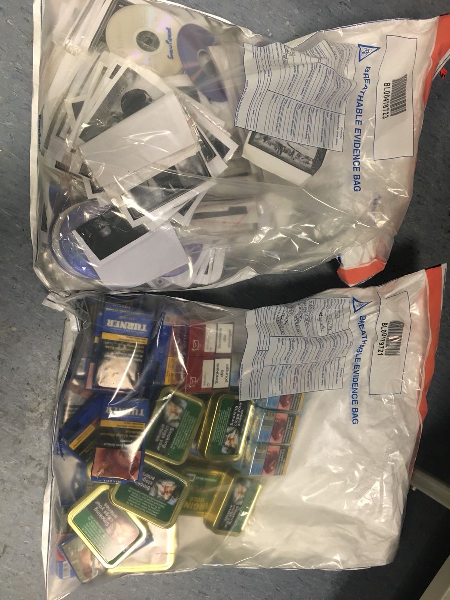 WYP_Ilkley's tweet photo. Tackling asb in #ilkley by use of our powers #seizingcontraband #ourtown #ourrules #partnershipwork #dispersingthetroublemakers
#notfinished
#pleasefallin https://t.co/XD3W64MvFV