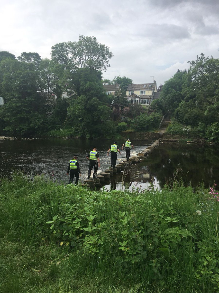 WYP_Ilkley's tweet photo. Tackling asb in #ilkley by use of our powers #seizingcontraband #ourtown #ourrules #partnershipwork #dispersingthetroublemakers
#notfinished
#pleasefallin https://t.co/XD3W64MvFV