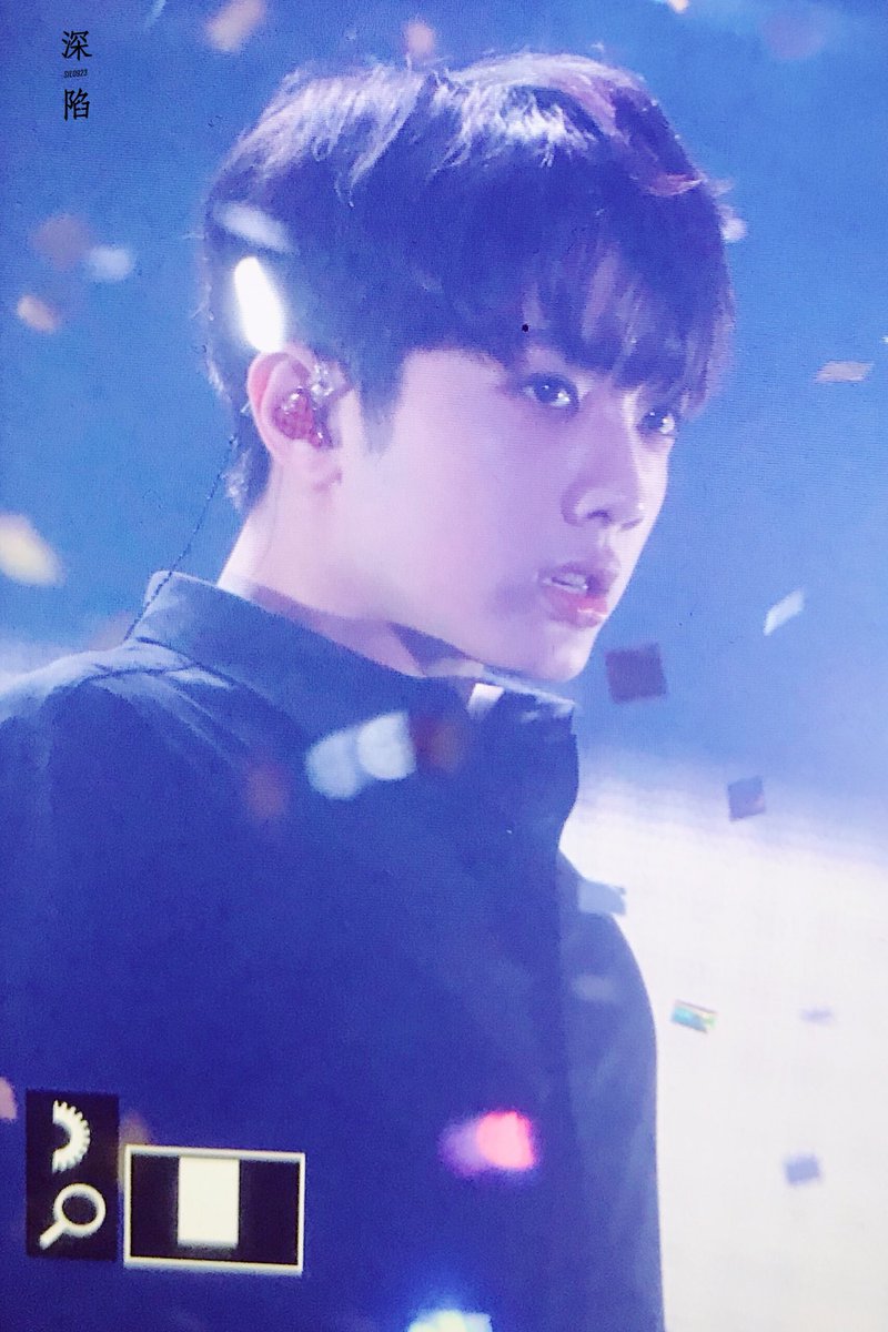 SIL0923's tweet photo. #赖冠霖 #라이관린 #워너원 180602 X-CON Day-2 https://t.co/jw79GmJzXk