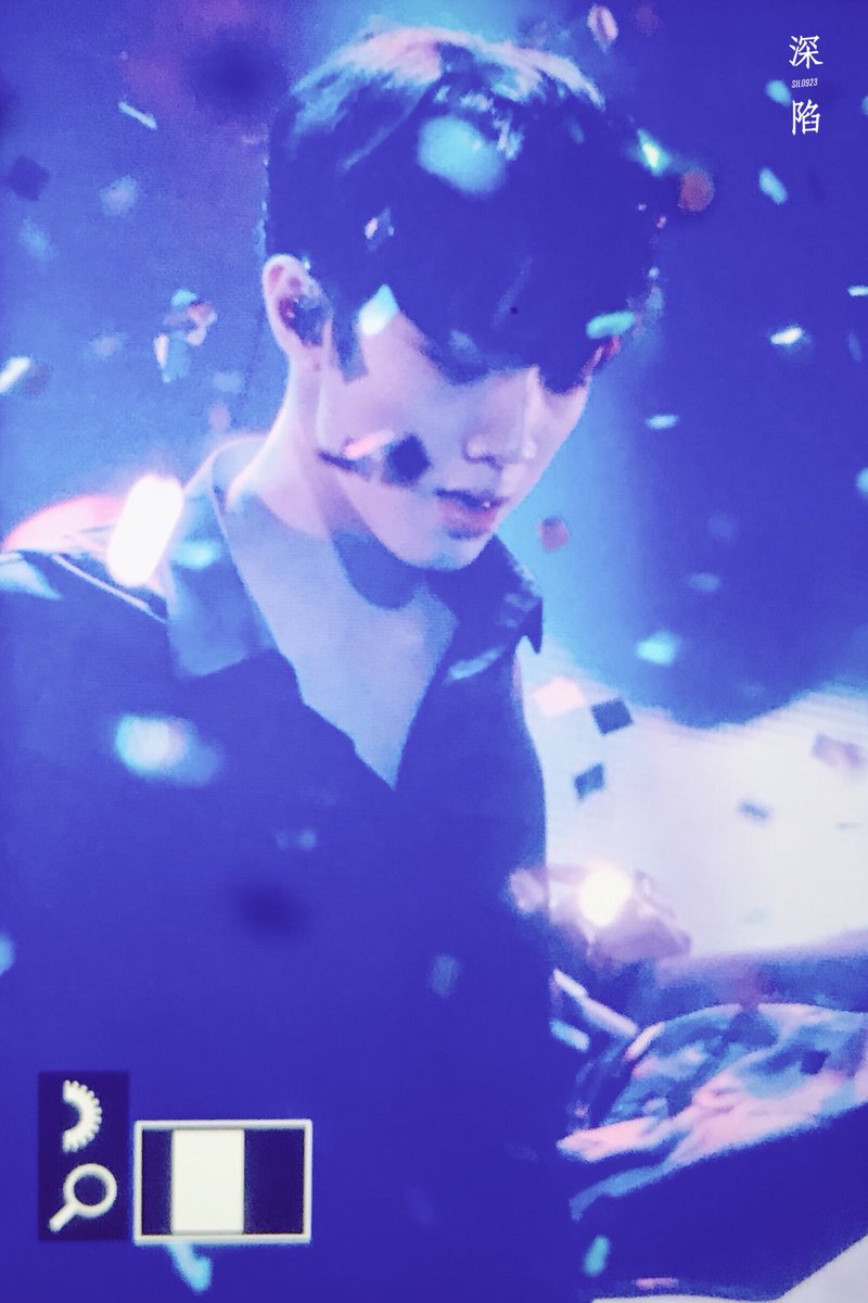 SIL0923's tweet photo. #赖冠霖 #라이관린 #워너원 180602 X-CON Day-2 https://t.co/jw79GmJzXk