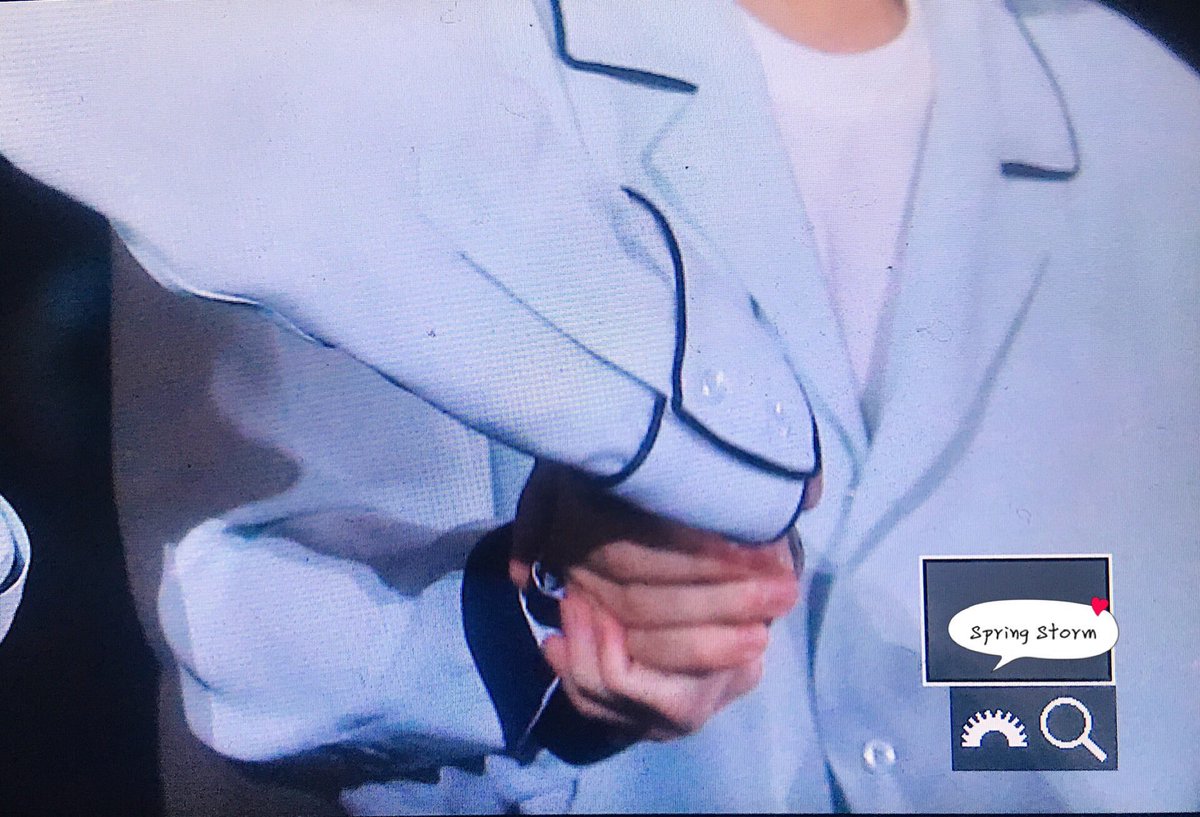 aautumnequinoxx's tweet photo. [PREVIEW] 180602
Day 2😉
📷 Spring Storm
#WANNAONE #LaiKuanLin #워너원 #라이관린 #赖冠霖 #워너원_300일_축하해 https://t.co/2amL5fAWlL