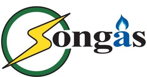 CloudsMediaLive's tweet photo. "Songas ni kampuni nyonyaji..." ni maneno ya Spika wa Bunge la JMT, Job Ndugai baada ya kupokea ripoti ya Kamati maalum aliyounda kufuatilia maslahi ya nchi ktk Gesi Asilia.
Amesema #Songas na Pan African Energy zinainyonya TANESCO na TPDC.
#NitunzeNikutunze #DiniNaMazingira https://t.co/tGi5eBPcHl
