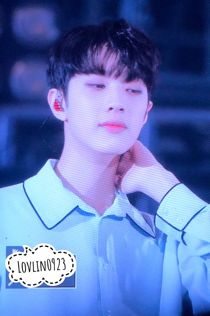 lovlin0923's tweet photo. 180602 gentle #워너원 #WANNAONE #라이관린 #LAIKUANLIN https://t.co/jKgjCHDqfw