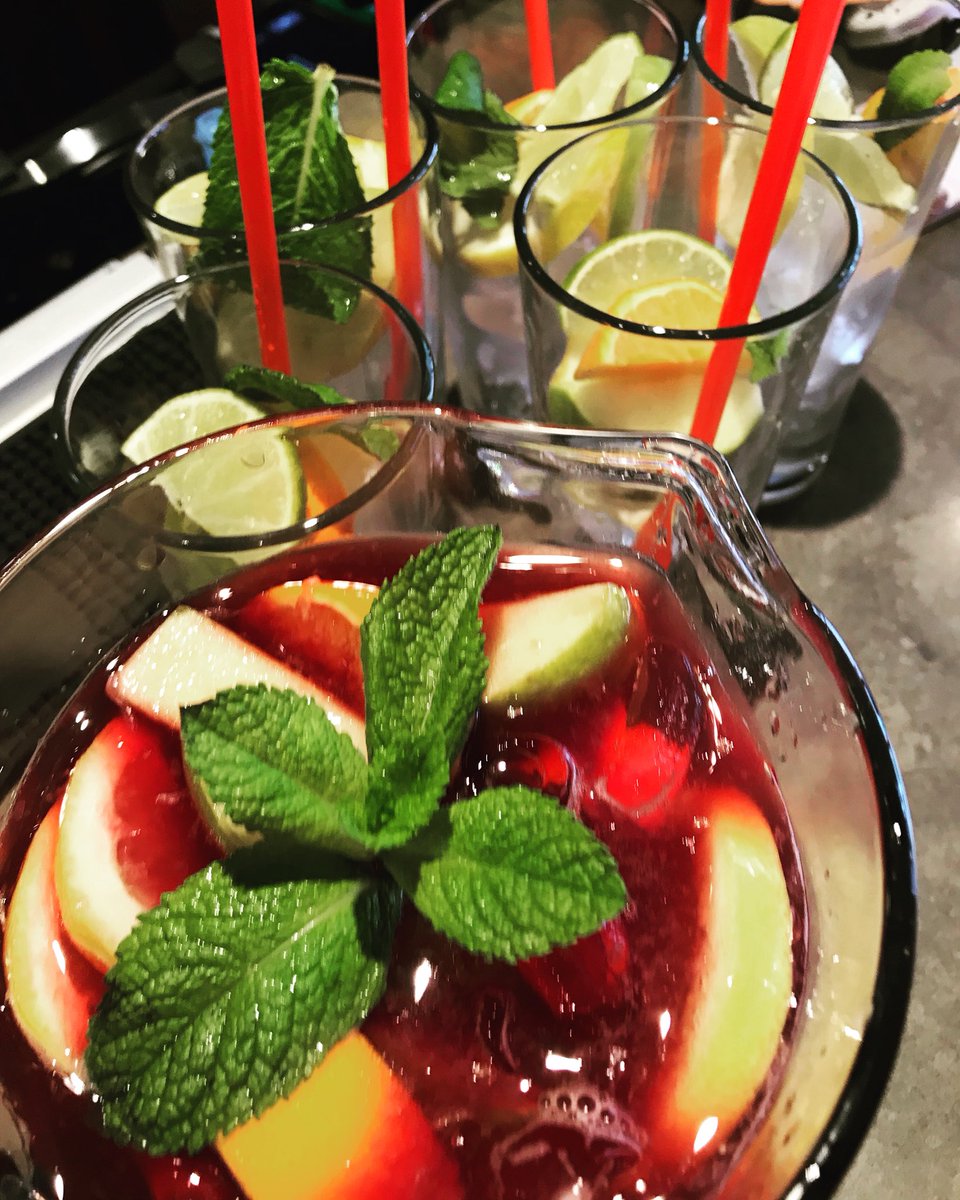 Weekend + summer calls for Pimms.
What time is it ? Pimm’s o’clock. 
Enjoy a jug of cocktail (to share or not to share) with your meal. 🤪
#pizzapasta #glutenfree #veganpasta #vegancheese #glutenfreevegandesserts