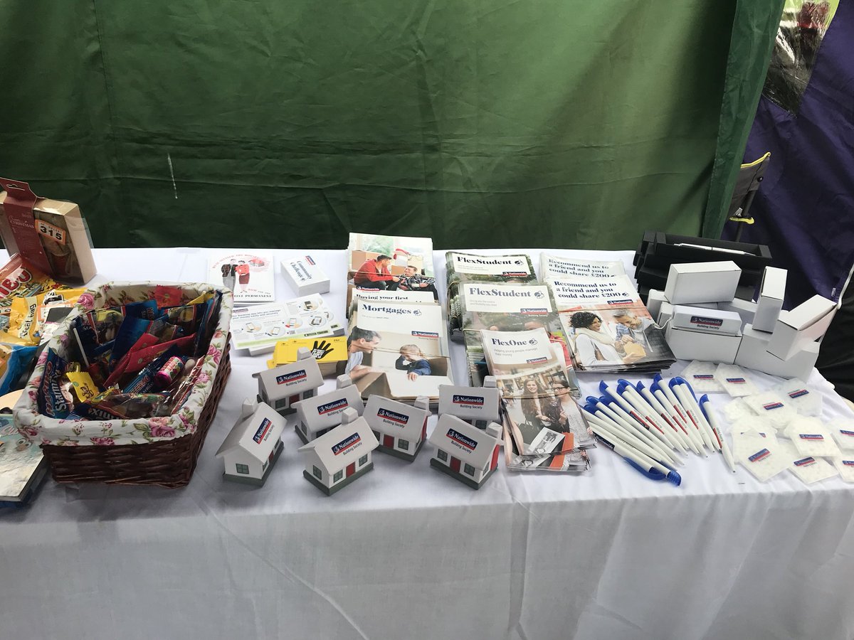 PapworthMel's tweet photo. Today’s the day!!! Event in box 📦 Bourne festival woohoo 🙌 https://t.co/KlORn6x2sQ
