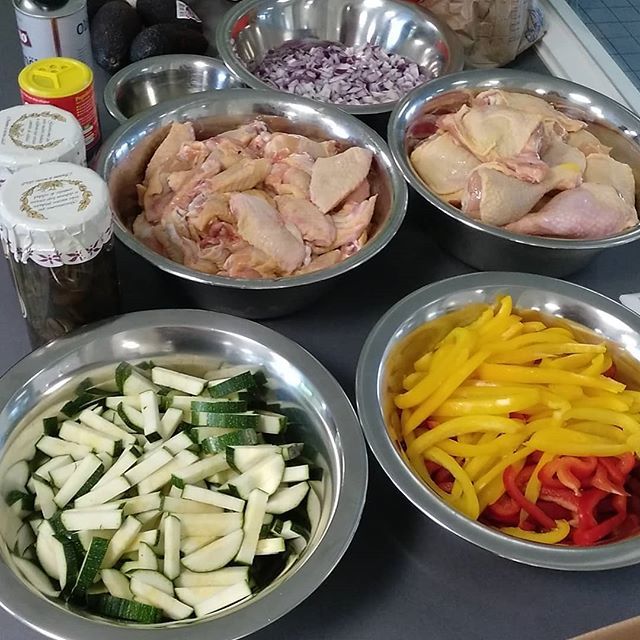 HobbykochPod's tweet photo. Paella Bausatz https://t.co/LrnzrEqJwG https://t.co/DrbgyynE0Q