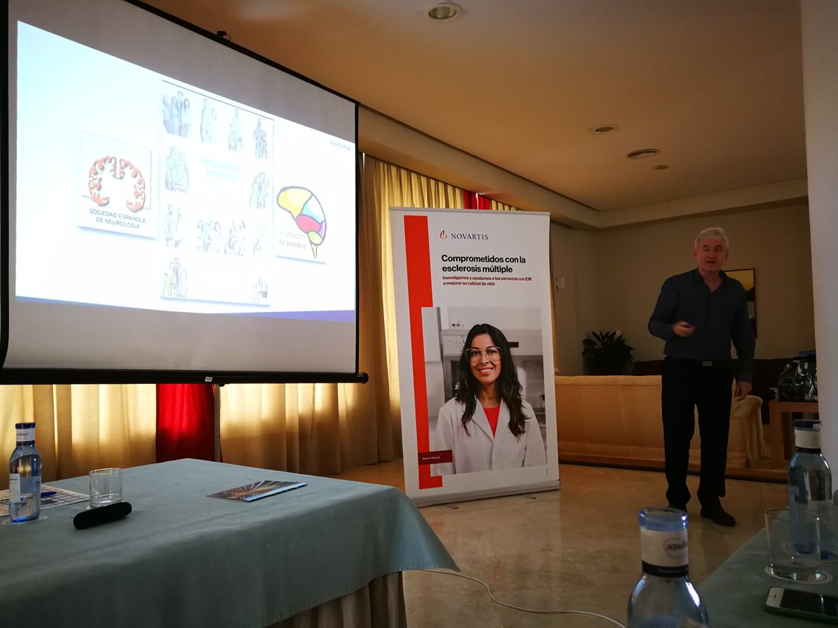 miguel_arag's tweet photo. @AngelPSempere presenta el libro "#EsclerosisMúltiple: Preguntas y respuestas para pacientes y familiares" elaborado por grandes profesionales y personas relacionadas con #EsclerosisMúltiple @fundcerebro @UA_Universidad @NovartisSpain @anaiegea @majilo66 @PilarHerraiz3 @Juditdi https://t.co/yEjBUMGEaF