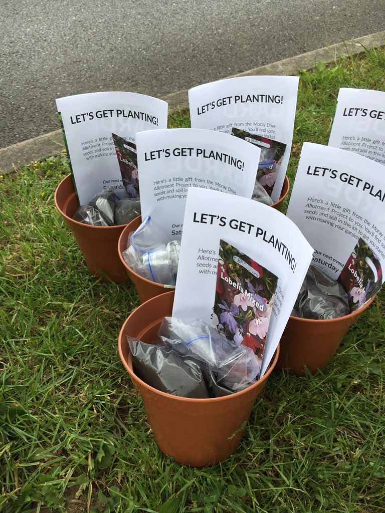 TWC_Projects's tweet photo. #Community #Gardening with a twist! Delivering gardening starter kits to residents at Moray Drive #slough for @ThamesValleyHA with the fabulous @riannehouba @laurammacartney  and @sarahcreates https://t.co/ffVI9rftx1