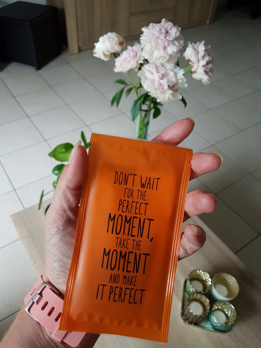 Natas__cha's tweet photo. Goed theetje lijkt me zo 😉
#pickwick #quote #slowtea https://t.co/JUlEAu4uKR