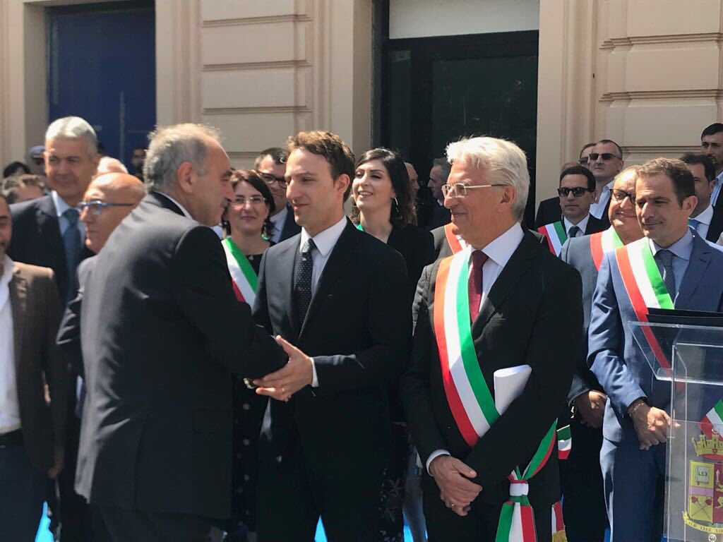 Piero_De_Luca's tweet photo. Oggi #2giugno celebriamo la #FestadellaRepubblica. È l'occasione per ricordare i valori e i principi fondamentali del nostro amato Paese. Viva l'Italia, libera e democratica! https://t.co/SdaQiRhMtC