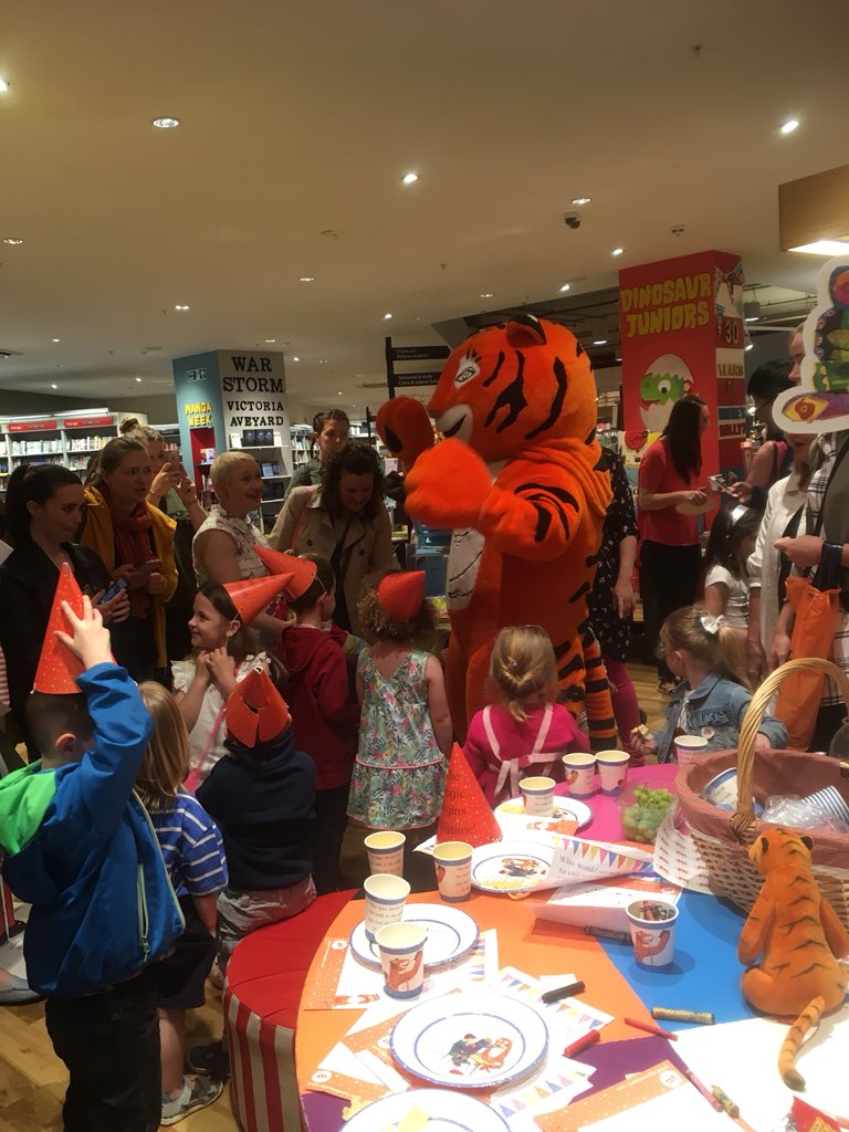 If you’ve missed him don’t worry!! Our next #tiger story time is at 1pm and then the Tiger will be with us again just after that! Join us! #Tiger50 #JudithKerr