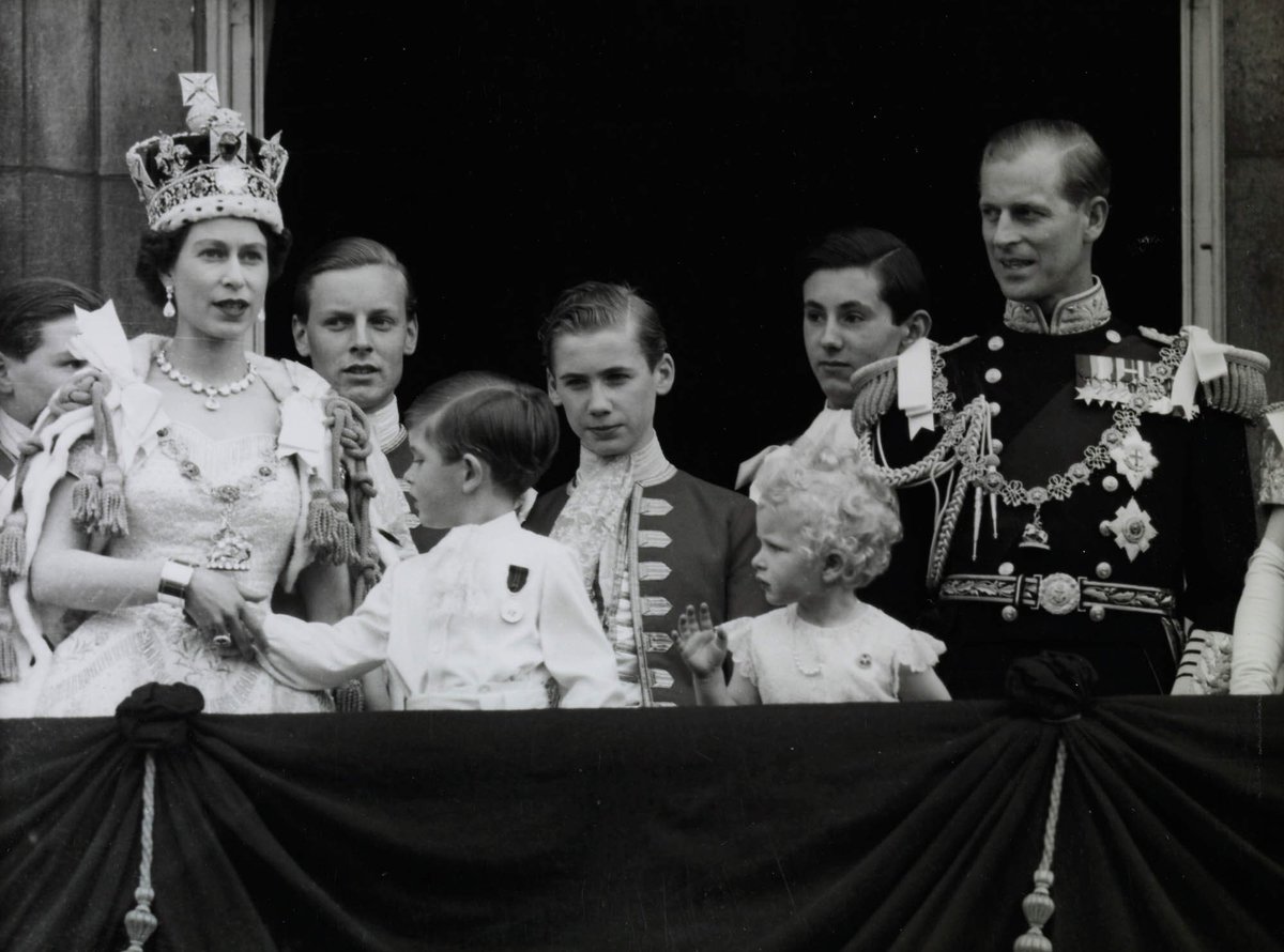 ClarenceHouse's tweet image. #Onthisday in 1953, Her Majesty The Queen’s coronation took place at Westminster Abbey.

#CoronationDay