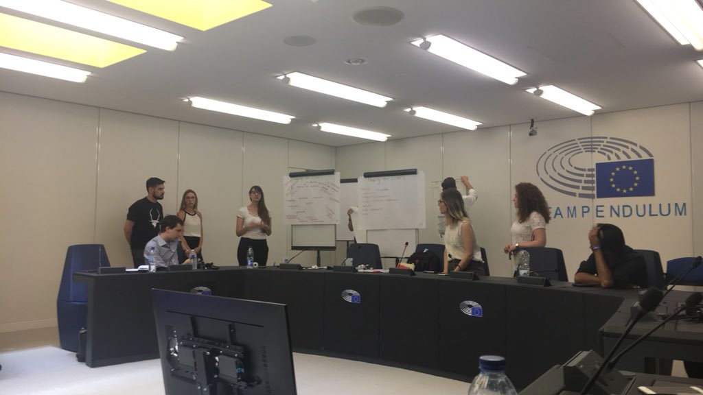 brigid_os's tweet photo. day 2 at #EYE2018 ๐๐ discussing channels of #Extremism with @edickomotini and the role we all play in โStopping the Pendulumโ ๐ช๐บ๐ช๐บ #IrishEYE https://t.co/asKuL22PfP
