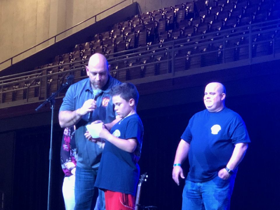 IAFFLocal65's tweet photo. Knoxville Firefighters Association concert. 1964 Beatles cover band. 
$20k to St. Jude
$15k to U.T. Cancer institute
$10k to Red Cross of East Tn.
$10k to mobile meals
$5k to Camp Phoenix 
Thank you all for the support
#community #kffawork #1964
#local65 https://t.co/kyoj5adb8f
