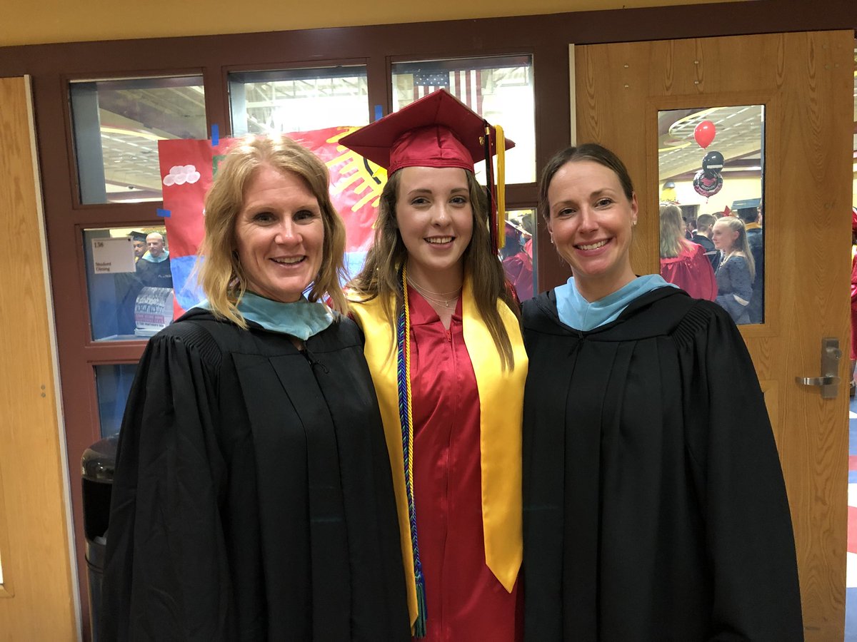 Last night’s ceremony was awesome. Ohana. That’s all I can say...class of 2018 you have a huge spot in my heart. #bethegood ❤️🖤❤️🐾🎓<a href="/WH_Classof2018/">Class of 2018</a> @WHPrincipal