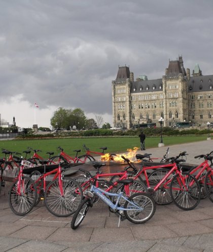JWestonAdvisor's tweet photo. Happy National Health &amp; Fitness Day! Let's "Make Canada the Fittest Nation on Earth"!  Looking forward to joining @cathmckenna &amp; other speakers on Parl Hill at 10am ET today for remarks then @miastaubin and her outdoor bootcamp. #NHFD @NHFDcan @GGJuliePayette @ParticipACTION https://t.co/SoYw0sD08R