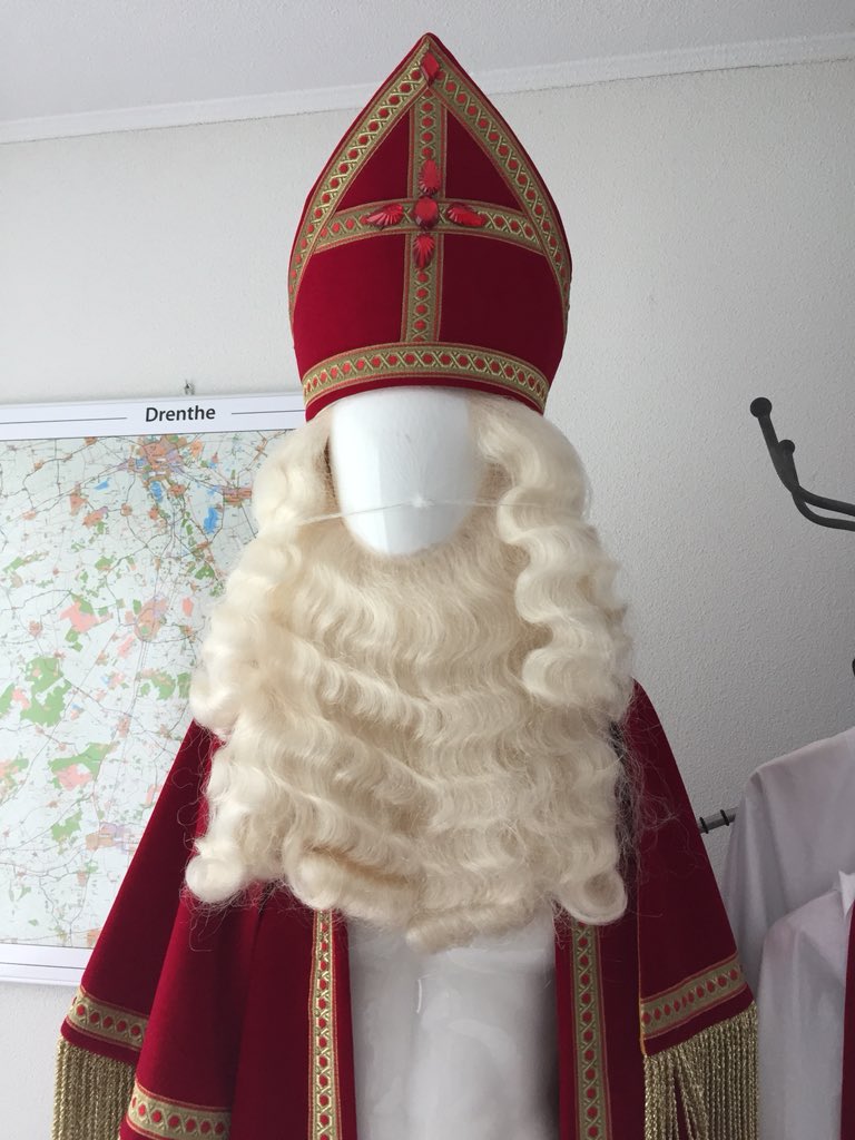 Tis jaarrond paas, kerst en s’klaas bij pa en moe 😂 #feest #drenthe