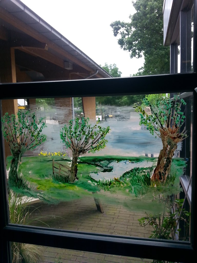 Hoe trots en blij kan je zijn?
Omar deelt zijn passie weer met bezoekers en zijn wijk op Eilandsteede! <a href="/DOENJAutrecht/">DOENJA Utrecht</a> @030Natuurlijk