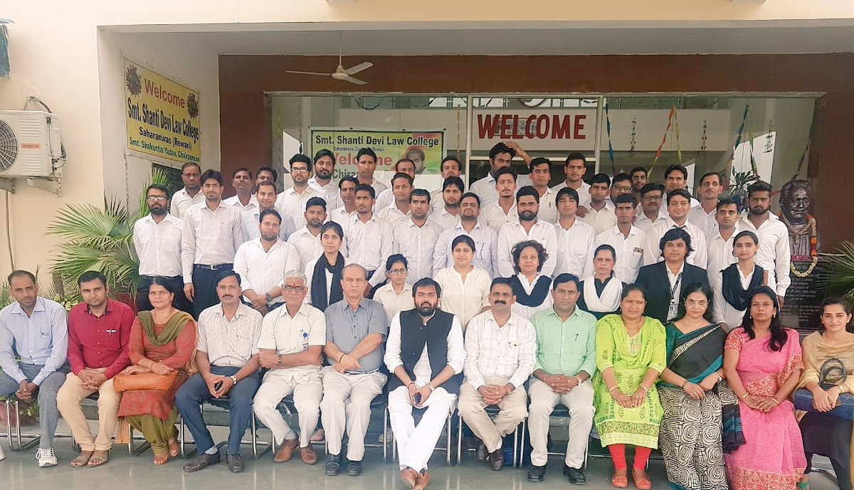 Chiranjeev_INC's tweet photo. Thankful to the faculty and students of my law college for celebrating my birthday today. I also wish for bright future as some of them bid farewell from our college. My best wishes..!! https://t.co/WHYGelA1d0