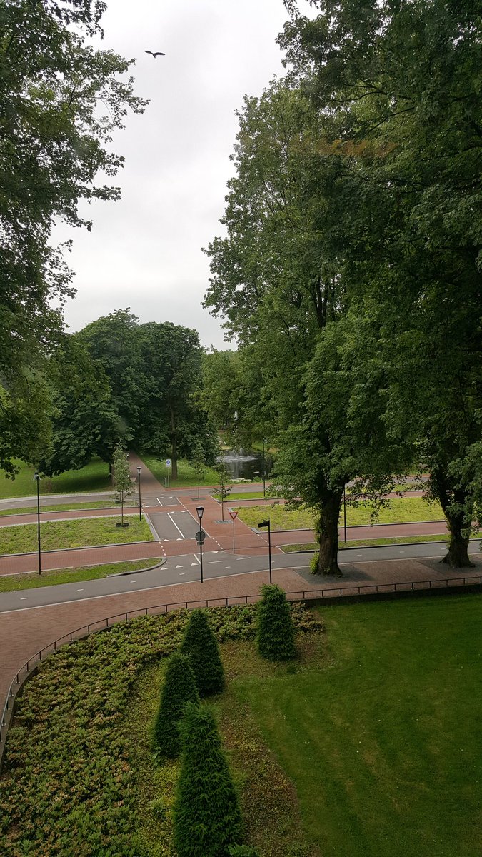 Vanmiddag is de opendag van de Nieuwe Muziekschool Alphen in #AlphenaandenRijn.
Mix van muziek, historie, mooie omgeving.