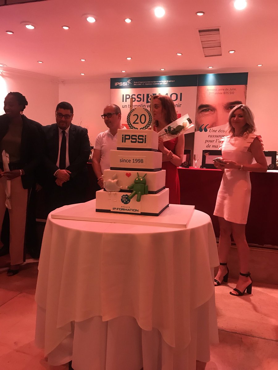 IPSSI_Dev's tweet photo. Joyeux Anniversaire @ecole_ipssi #20ansIPSSI #anniversaire https://t.co/69FleWMDni