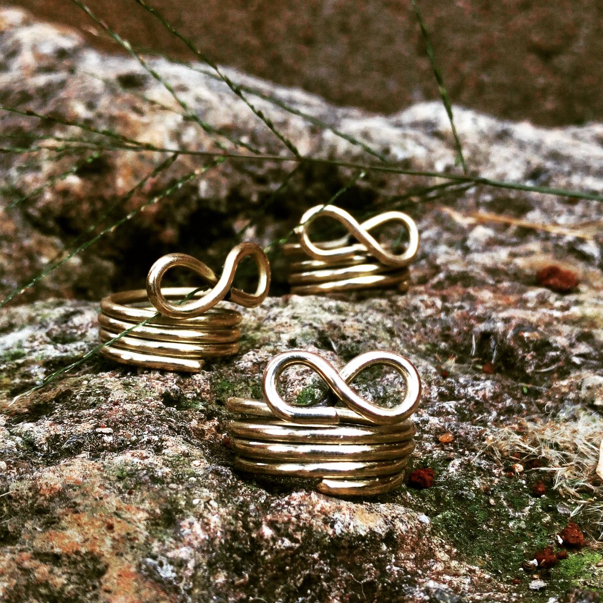 StudioGuo's tweet image. Infinity rings for the win!! 🙌🏾 Available at Ksh.500 each.  Stay tuned for tips on how to clean your brass jewelry 💕.
.
#handmadejewelry #chumachetucollection #infinityrings #madeinkenya #ethicalfashion