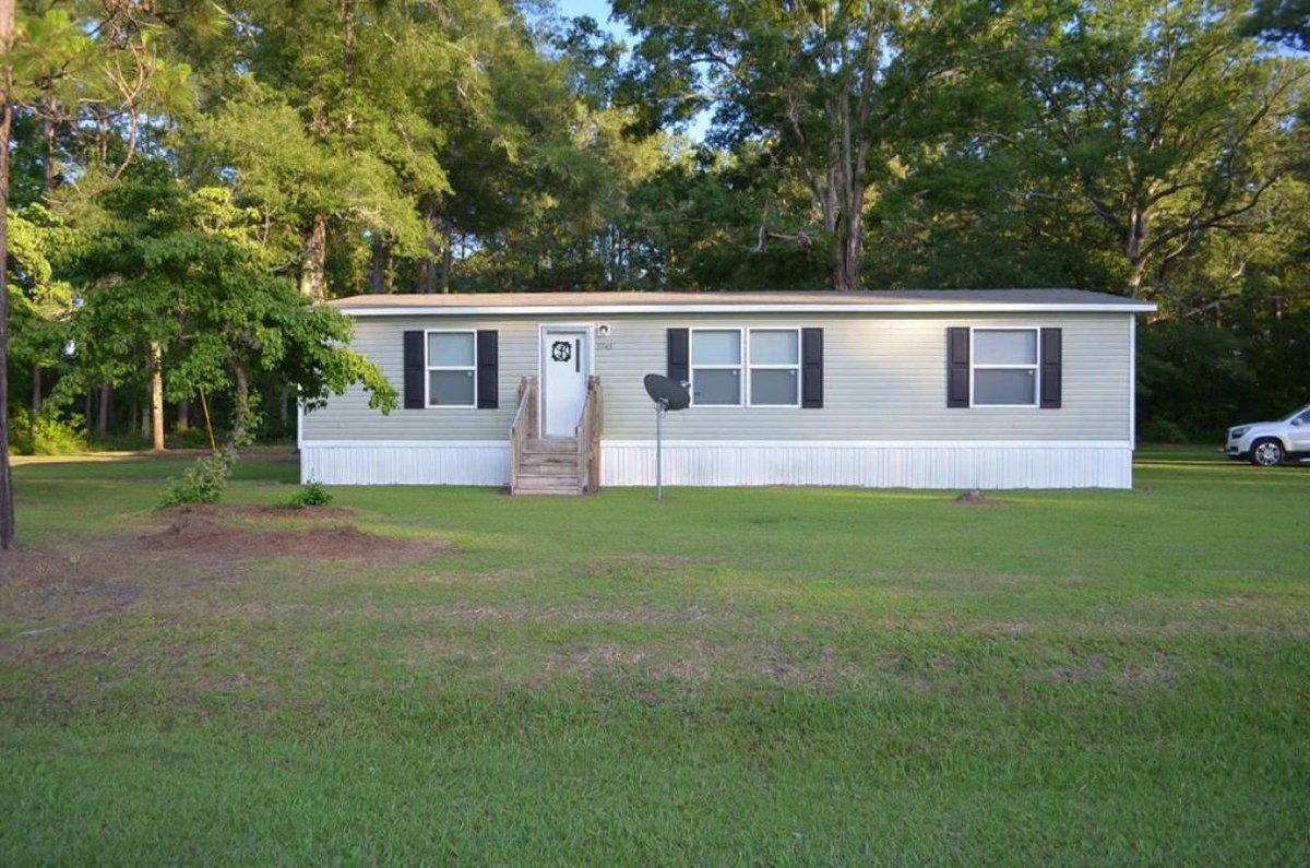 LMRealtySC's tweet photo. Do you know someone looking for a great #property in #NewZion?   #realestate https://t.co/r11DciE4Kt https://t.co/tv4losPmGo