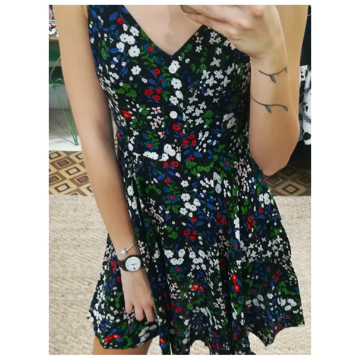 Ventas_InBloom's tweet photo. Vestiditos que favorecen 😁 estrechito la parte del top y caída de la faldita ❤️❤️ MONISIMO https://t.co/WedGtyB7S0
