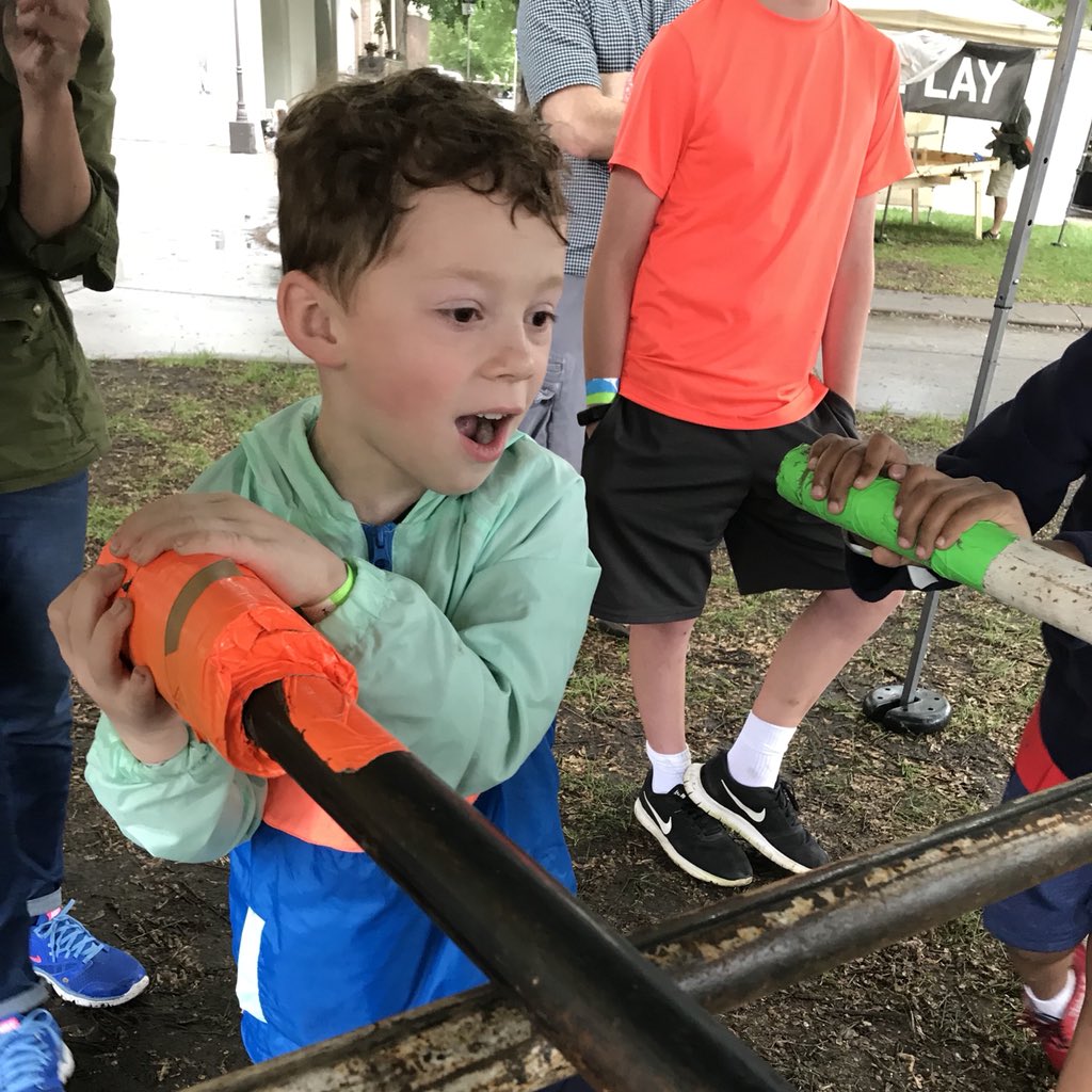 gavinthomas's tweet photo. Rainy Saturday at the Mini Maker Faire #mspmmf https://t.co/PBVeMDguzY