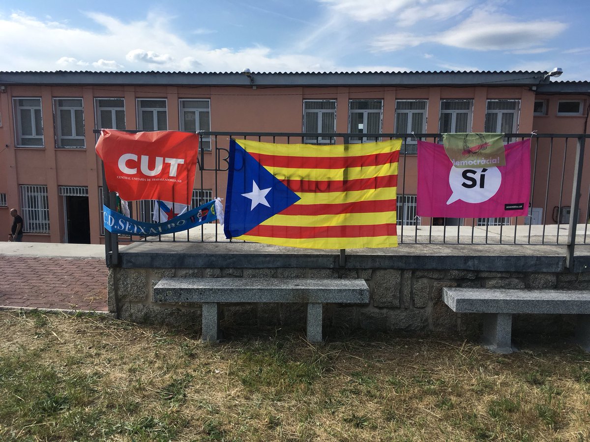superlula2010's tweet photo. #Superlula abandeirada! https://t.co/N8qm31uiIp