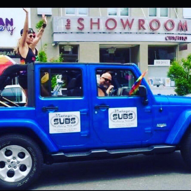 VintageSubsAP's tweet photo. 🏳️🌈😊🏳️🌈HAPPY JERSEY PRIDE!! WATCH FOR US IN THE PARADE TOMORROW DANIELLE & JORDYN WILL BE TOSSING OUT VINTAGE SUBS WATER BOTTLES & FRISBEES TO THE CROWD!! 🏳️🌈😊🏳️🌈
#AsburyPark #VintageSubs #vintagesubsap #Jerseypride #bangsave #onlyonbangs #outerbangs https://t.co/VJGr5R75KE