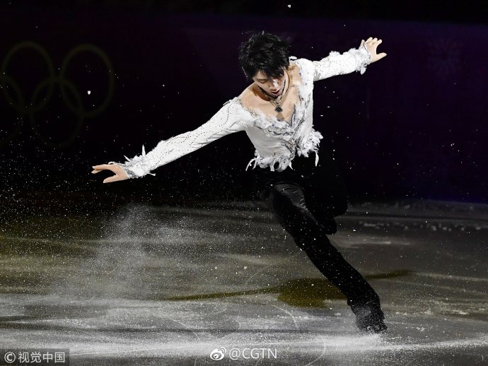 ShanghaiEye's tweet image. The Japanese government announced on Friday, #YuzuruHanyu， Japan’s two-time Olympic figure skating gold medalist, will receive the People’s Honor Award. The 23-year-old Hanyu is the youngest individual to receive the award.