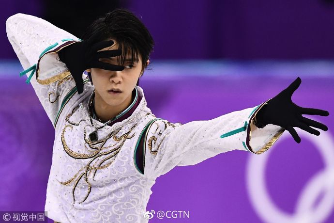 ShanghaiEye's tweet image. The Japanese government announced on Friday, #YuzuruHanyu， Japan’s two-time Olympic figure skating gold medalist, will receive the People’s Honor Award. The 23-year-old Hanyu is the youngest individual to receive the award.