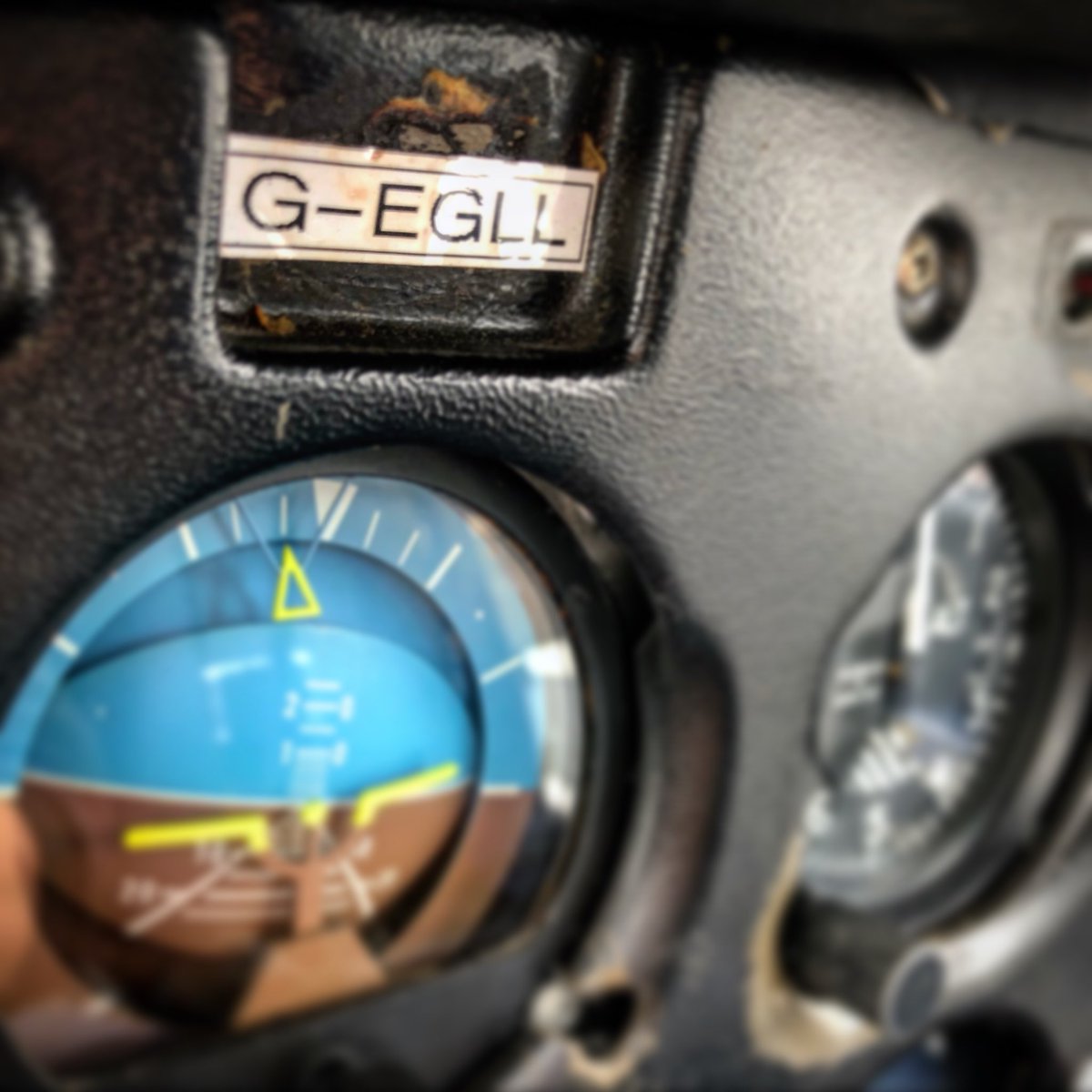 6 landings in G-EGLL today - much more consistent and really enjoyed the flight. Marching towards my first solo flight now - maybe next lesson, eek! #avgeek #studentpilot #bookeraviation