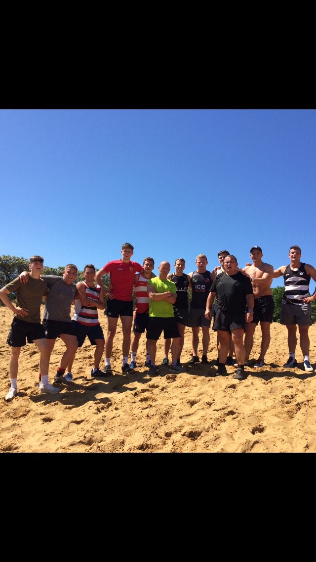 Chrisstampede's tweet photo. Dune session done !! Pre pre season , @MatthewBobbyDen @CosbyHywel @LloydBradley1 @GeraintWatkin @aledfarmer @aledtj #dunes #merthyrmawr #bryncethin https://t.co/bkH5IhhLcR