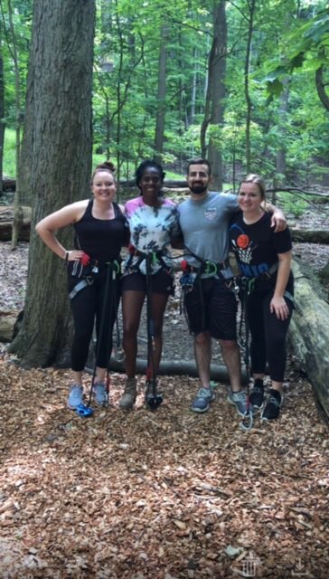 BilderbackCara's tweet photo. Look at this pod team building! #ropescourse #workfamily #tekcle @jvlanciotti https://t.co/hamy7ThP53