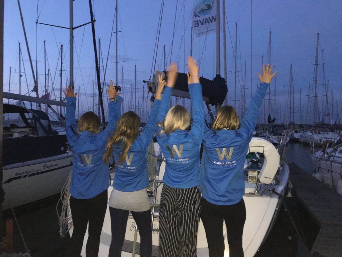 GraceMcAleese's tweet photo. Day 2 of #waveregatta. THE Sailing & entertainment regatta of the year in @howthyachtclub and more importantly donโt miss @VogueWilliams and Riff Shop tonight! https://t.co/hn1dEN37Vi