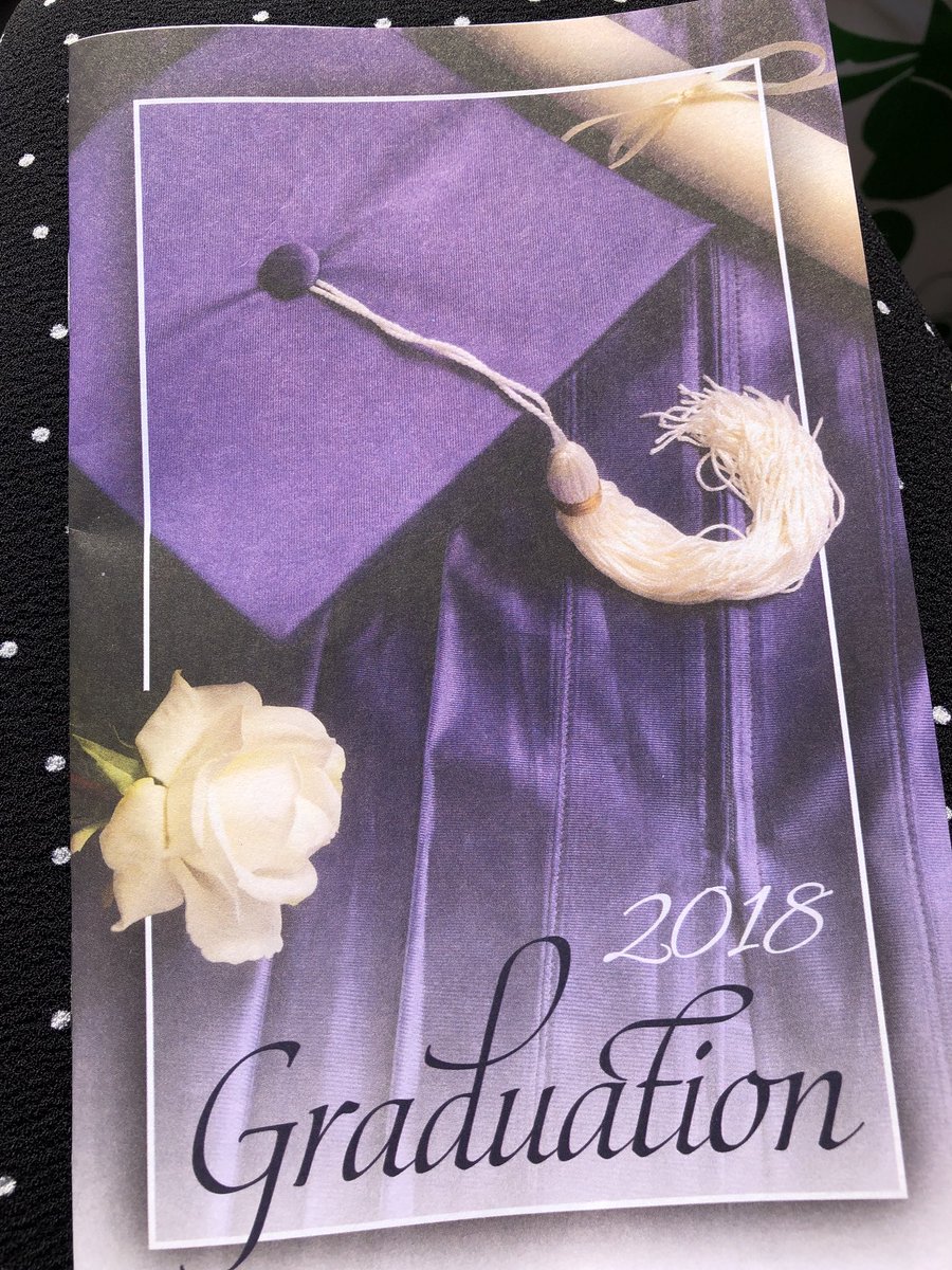 gill46167's tweet photo. Brownsburg High School Graduation. Congratulations Class if 2018 👩‍🎓👨‍🎓 https://t.co/xMzUlxLZZF