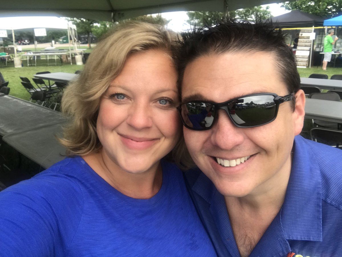 I’m hanging out with <a href="/FryeGuyOH/">Frye Guy</a> at the <a href="/SICSA/">SICSA Pet Adoption and Wellness Center</a> #LiftYourLeg #SICSALYL in #Centerville <a href="/whiotv/">WHIO-TV</a>