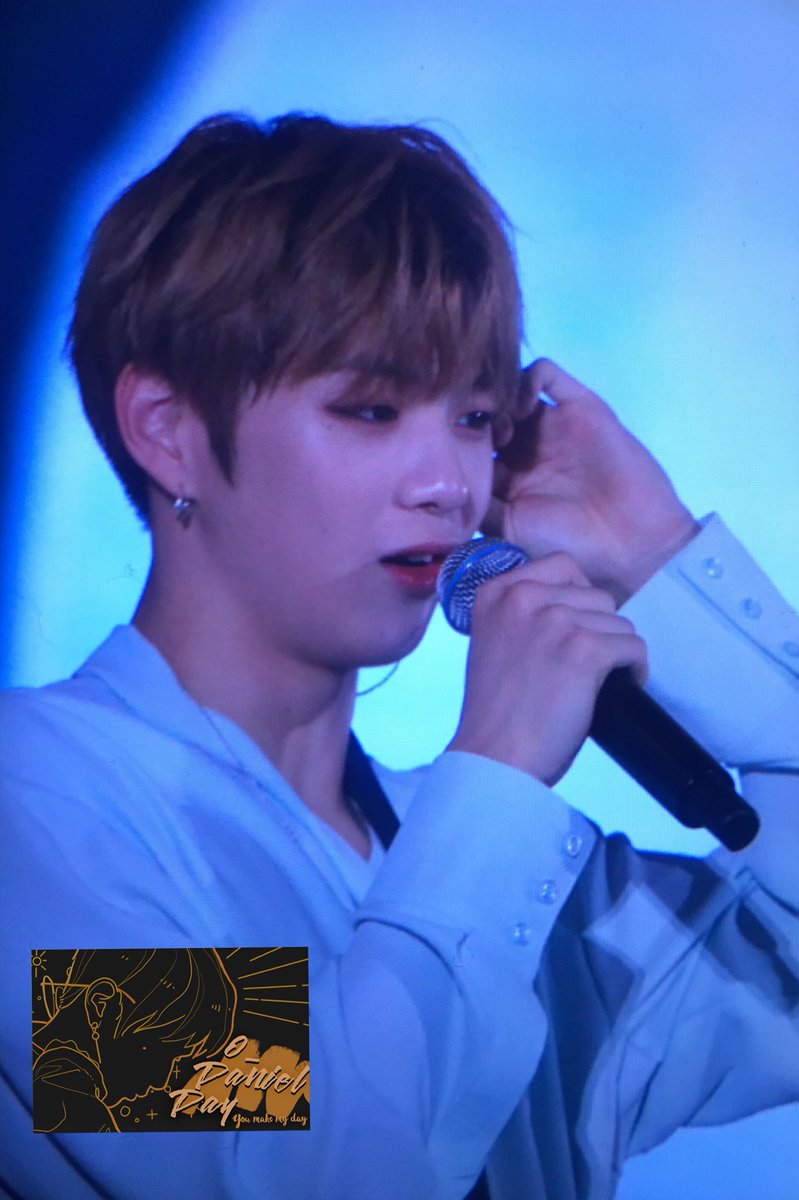 O_DanielDay1210's tweet photo. 180602 워너원 서울콘 프리뷰

#강다니엘 https://t.co/MGInrjGIga