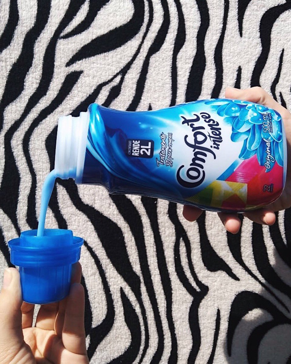 paulaprevedelli's tweet photo. Tive a oportunidade de experimentar o Amaciante Comfort Intense Original pela @comfortbrasil e pela @BzzAgentBrasil q além de render bastante ainda deixa as roupas com um perfume intenso por muito mais tempo 📦🐝
#comfort
#comfortintense
#unilever
#unileverbrasil
#bzzagentbrasil https://t.co/KivF6RnaBS
