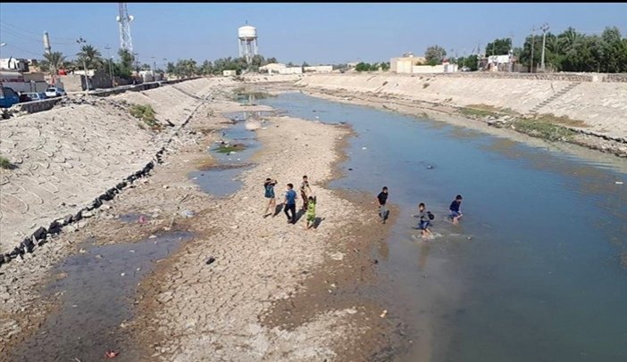 Ahmedhusham18's tweet image. ماكو داعي الجواهري يحيي سفح دجلة عن بعد اليوم وبسبب ضعف حكومتنا بدا جفاف دجلة بسبب سد اليسو التركي وباجر ينشف الفرات ويصير بلد الرافديين بلد الواديين #سد_اليسو #تركيا_تقتل_العراقيين_عطشا